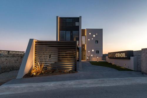 Orion suites in Tinos