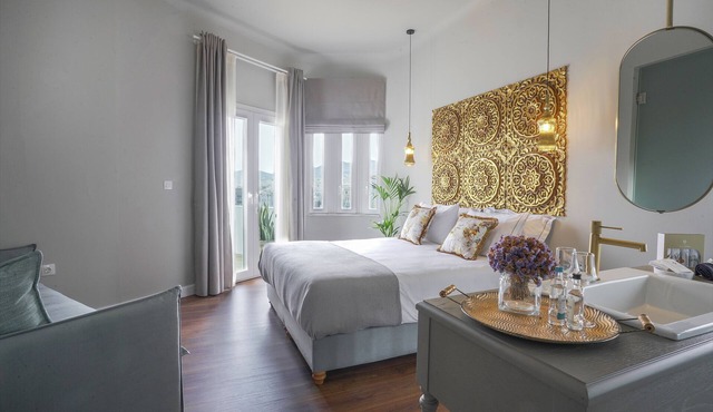 Pafsilipon Suites in Syros