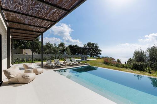Paloubi Estate in Sinarádes