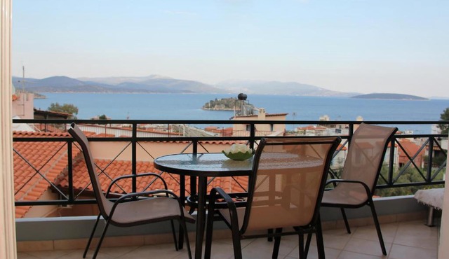 Paradise in Tolo