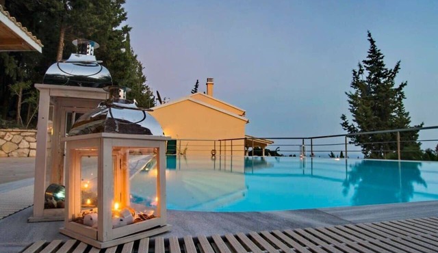 Paxoi Serene Oasis - Mylos Mediterranean Charm in Arvanitakeika