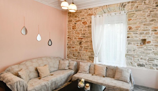 Peaceful Getaways in Samos in Mytilinioí