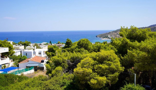 Pefkides Aegina Apartments in Aegina
