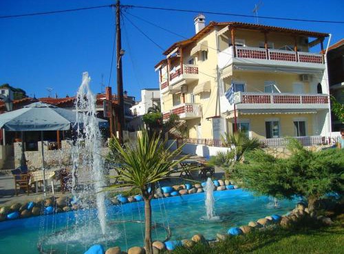 Peristerianos apartments in Nea Skioni