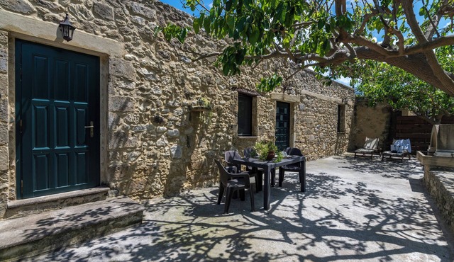 Petrakis Cretan Homes "Emmanouil" in Kissamos