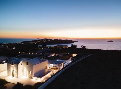Philosophia Luxury Villa in Megalochori