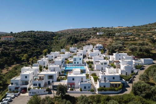 Plakoti Village in Maroulás