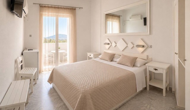 Porto Castello in Santorini