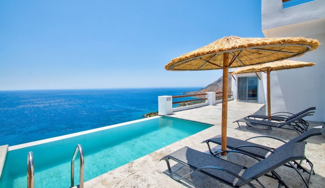 Pyrgos Exclusive 4, Sea View & Private Pool in Plakias