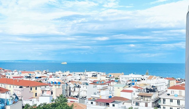 Ralia two Stores apartment.Five minutes from the central square.Family friendly. in Ζάκυνθος