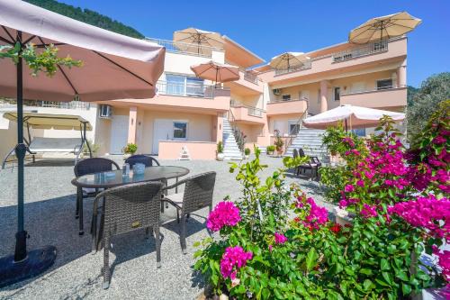 Rani Apartments in Chrysi Ammoudia