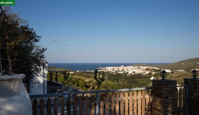 Richie's Sea View Residence for 2 in Andros