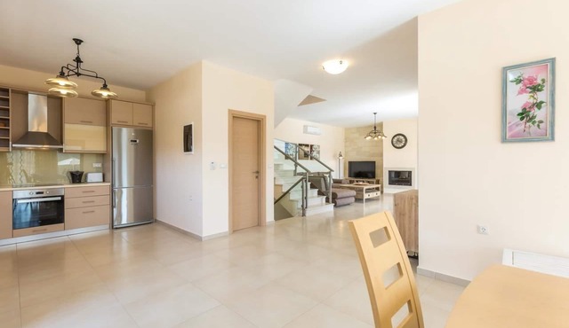 Rodi Luxury Stone Villa in Apokoronas