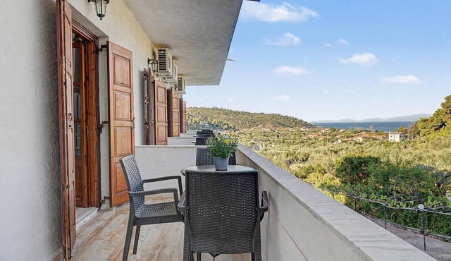 Room 'Orama 36' with Sea View, Wi-Fi and Air Conditioning in Εύβοια