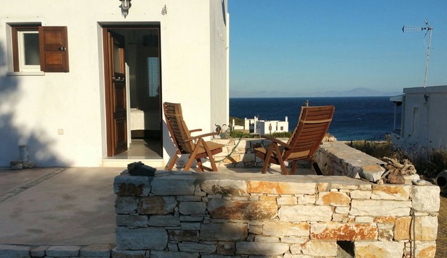 Safe,quiet,R&R, home away from home, 5 min walk to closest beach. Eastern Naxos. in Ligaridia