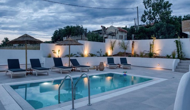 Sahara Blanc Villa - Private Pool - Loft Space in Spiliazéza