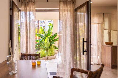 Samos Tropic Apartments in Ríva