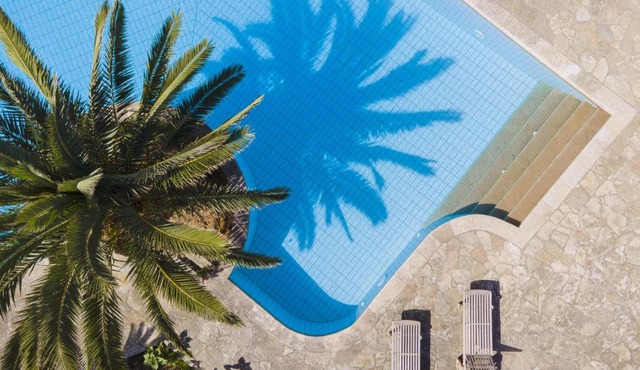 Samos Wine Factory Villa in Karlovasi