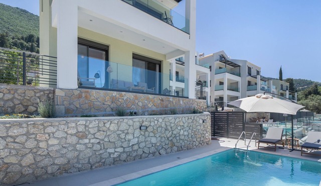 San George 1 Apartment with Sea View, Wi-Fi, and Air Conditioning in Lefkada