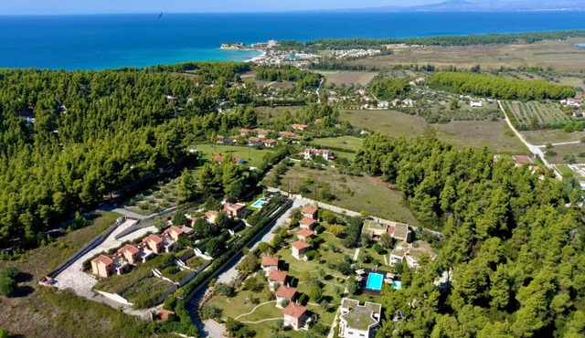 Sani Polyastron Hotel & Spa in Sani Beach