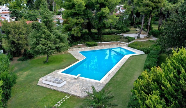 Sani Pool Beach Villa - Private Garden & Swimming Pool in Halkidiki