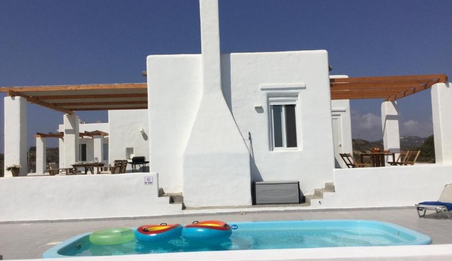 Sea Breeze Villas in Lachania