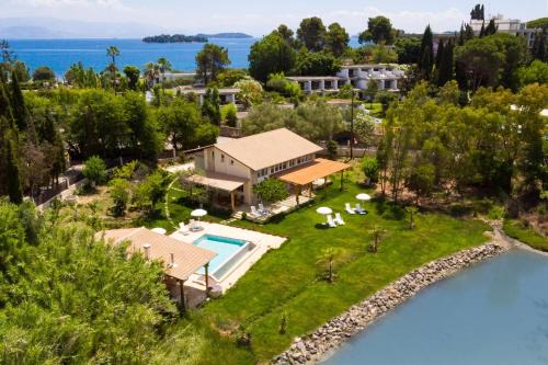 Sea Front Cottage in Corfu