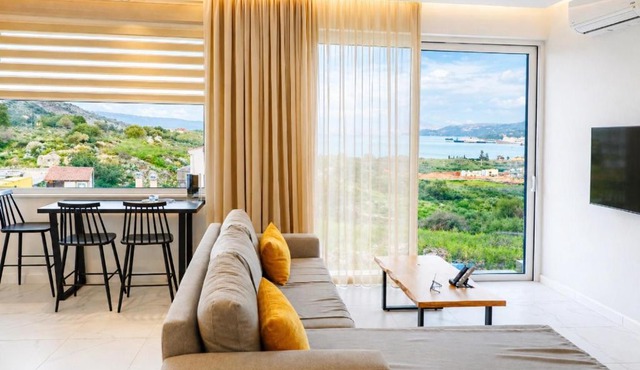 Sea View Apartment near Chania VISTA AURA 1 in Souda