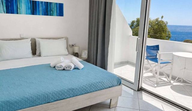 Sea View Studios in Syros – Litus Studios in Syros