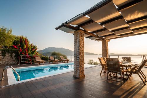 Seafront Marine Villa with private sea access - Iris Villas Lefkada in Sivota