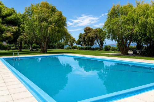 Seaside Almyra Stay with pool Agioi Theodoroi in Agioi Theodoroi