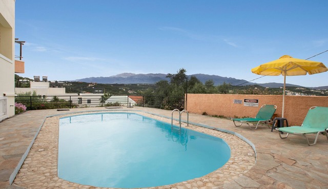 Seaside elegant villa 1 min to almyrida beach in Almirida