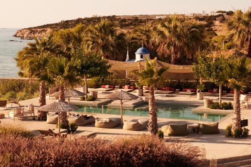 Seesoo Paros Beachfront Luxury Hideaway in Pounda