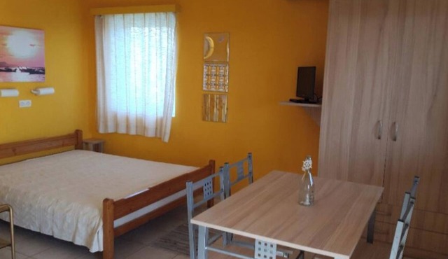 Self-catering - in the south of the Peloponnese in Sklavouna