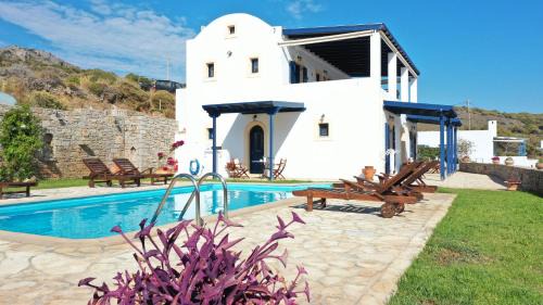 SERRAS ROOMS in Kapsali
