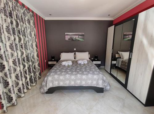 Silver Pearl Apartment in Potamós