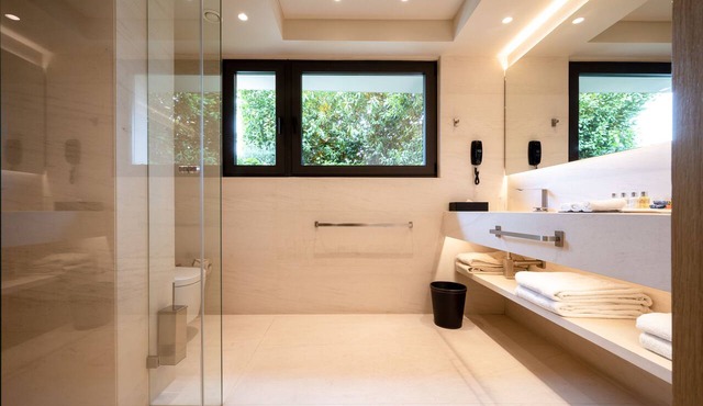 Somewhere Boutique Hotel Vouliagmeni in Vari-Voula-Vouliagmeni