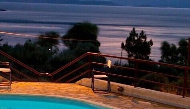 Sophisticated Aegean-Sea Living in Schinias