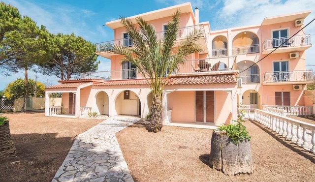 Southgate 9 by MPS in Agios Georgios
