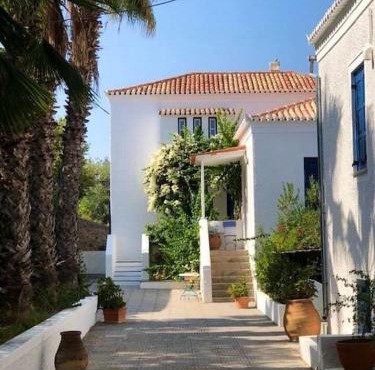 Spetses Cozy Villa in Spetses