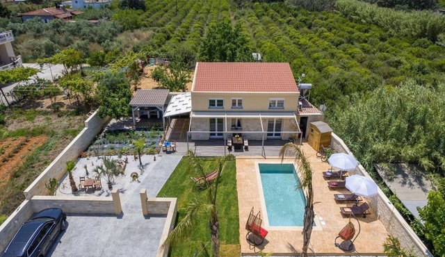 Splendid Chania Villa | 3 Bedrooms | Garden View Villa | Short Drive to City Centre | Private & Secluded in Chania