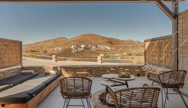 Splendid Kythnos Suite | Corinthia Suite | Breathtaking Sea Views | Spacious. in Kythnos