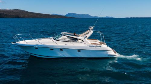 Starboard Charter in Nikiana