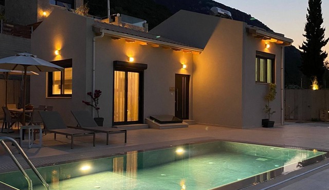 Stone Crafted Luxury Villas - Villa Anastasia in Nikiana