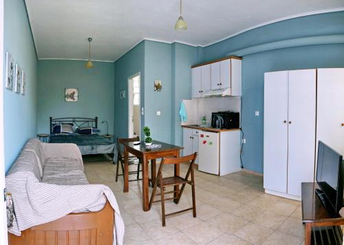 Studios Akrotiri in Mytilene