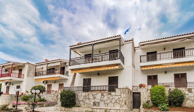 Summer Holidays Apartment by Rentals Pro - Nea Fwkaia Halkidiki in Nea Fokea