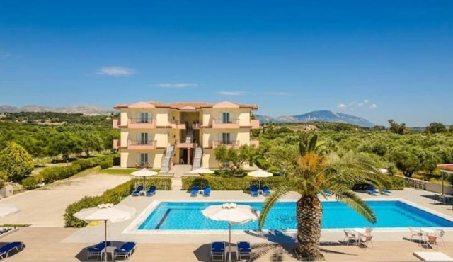 Sun-Kissed Comfort & Family Moments at Nautilus Hotel Apartments, Soullároi in Paliki