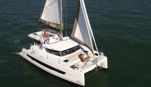 Sun-Kissed Sailing Adventure in the Ionian Islands in Mpenitses