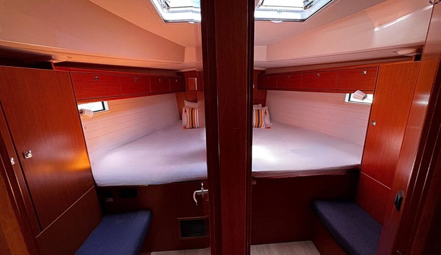 Sun-Kissed Sailing Adventure in the Ionian Islands in Vlicho