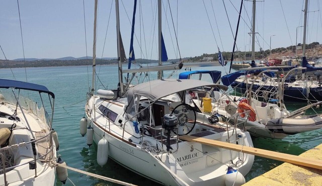 Sun-Kissed Sailing Adventure in the Saronic Islands in Nea Peramos